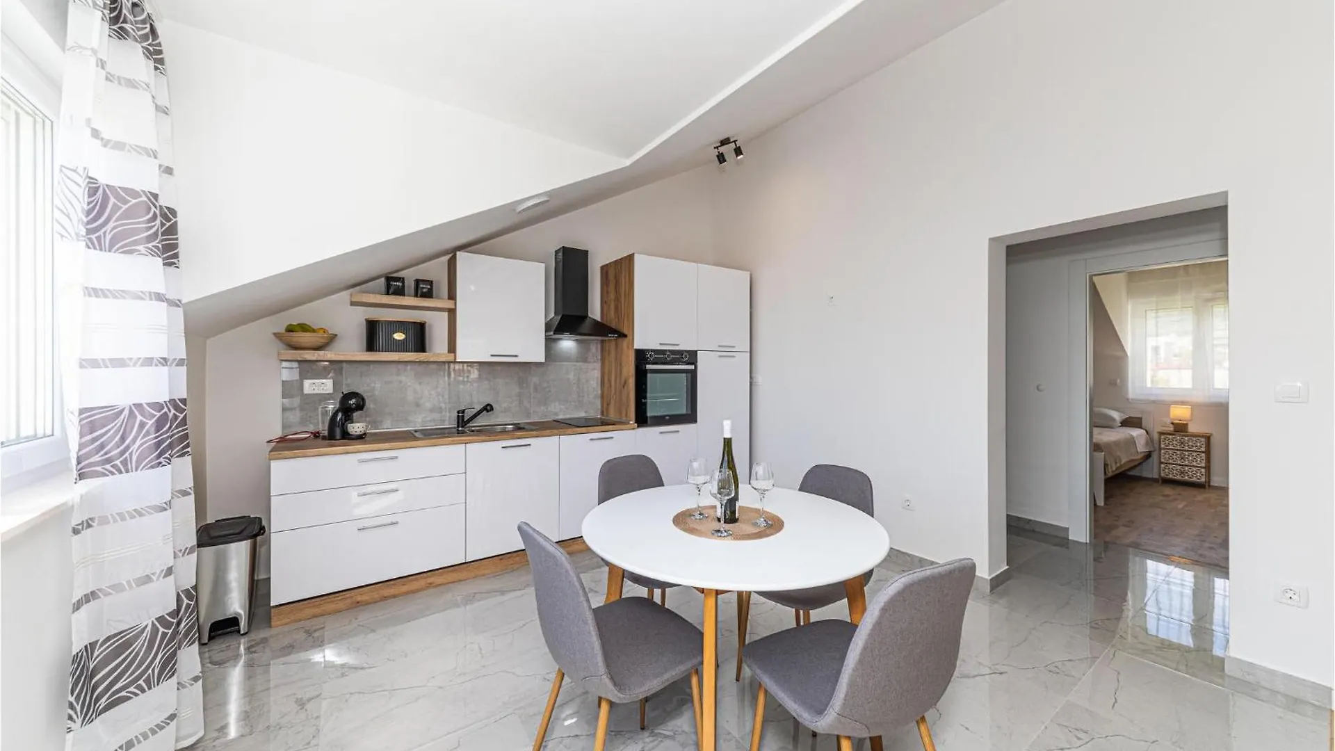 Cozy Apartment In Kastel Stari With Kitchen Kastela Croatia