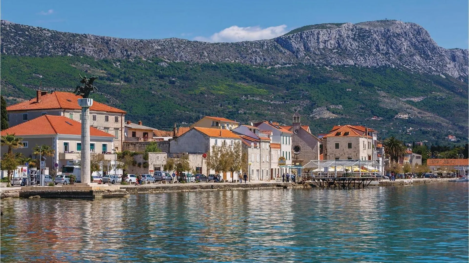 Cozy Apartment In Kastel Stari With Kitchen Kastela